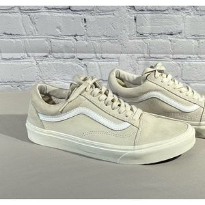Vans Unisex skateboard sneaker Oatmeal color size Women 10.5, Men 9